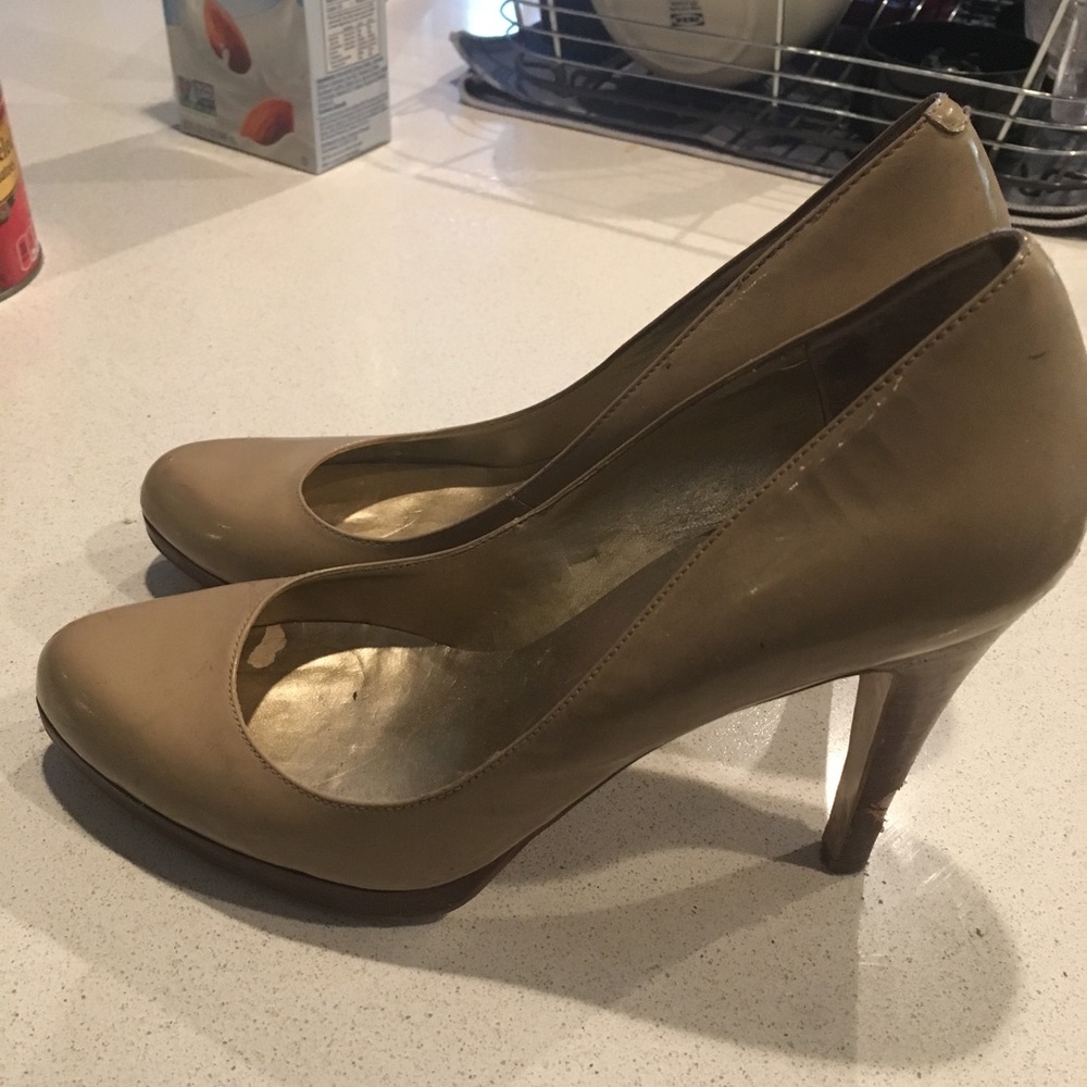Guess 3" Nude Pumps